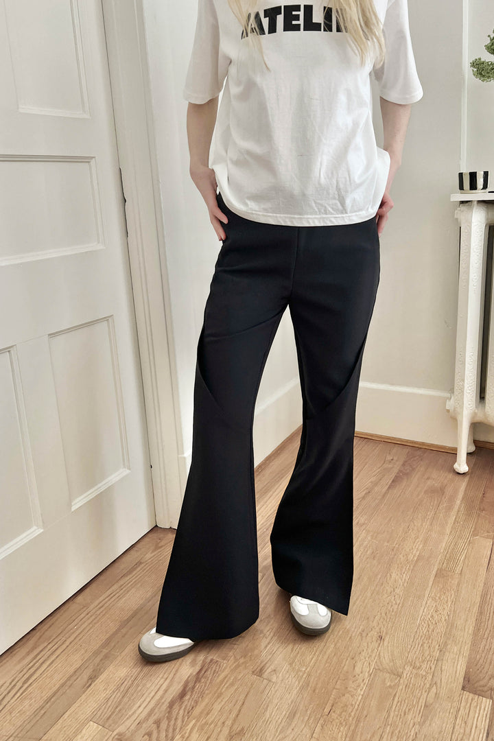 MID-RISE FLARED PANT in Black — alternate angle