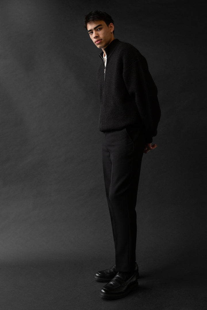 RELAXED FIT TROUSER in Black — alternate angle