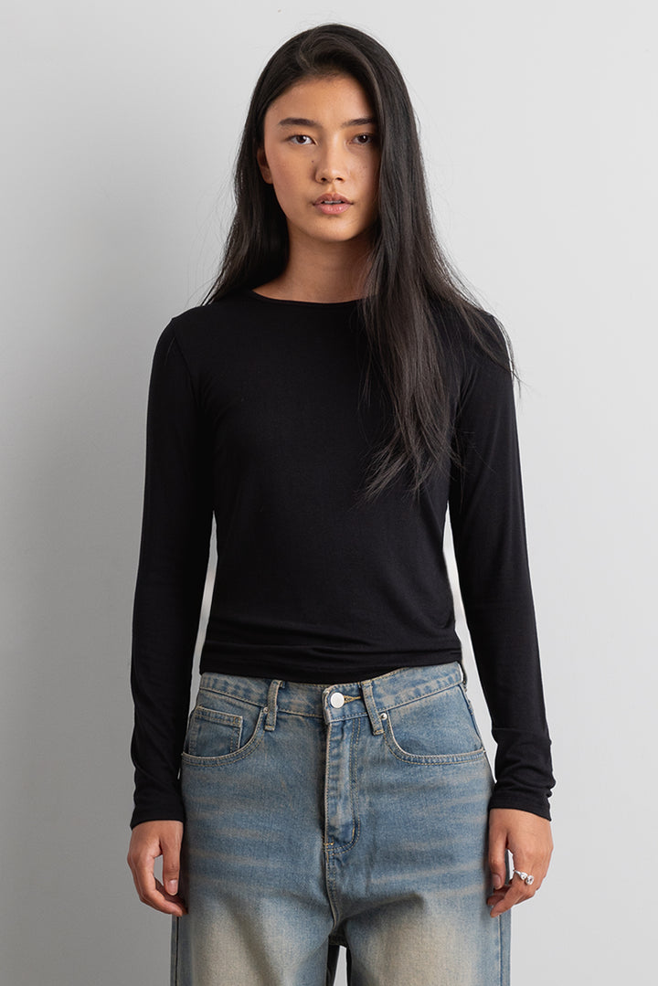 SOFT CLASSIC LONG SLEEVE TOP in Black — alternate angle